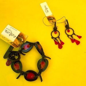 New black/red Nature Bijoux coral/leather set